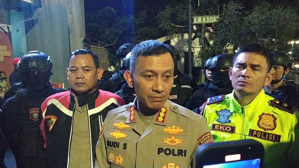 Polisi Buru Pelaku Pemukulan Sopir Bus TMP di Bandung
