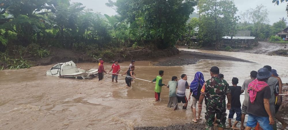 Banjir Merusak 196 Rumah Warga dan 204 Hektare Sawah di Pulau Sumbawa 