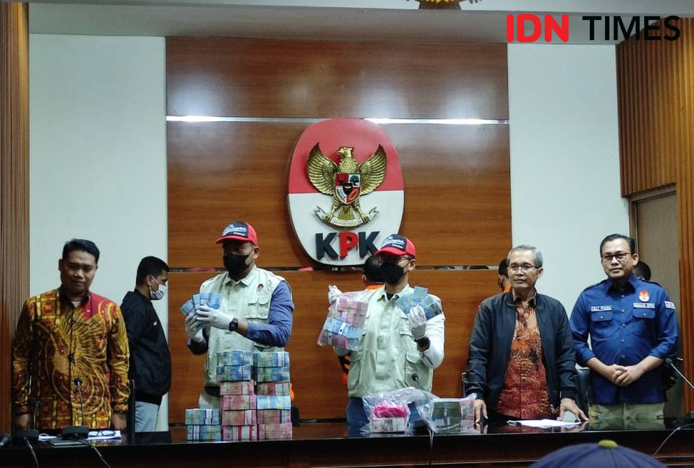 ICW: Dalam 15 Tahun Ada 10 Kepala Daerah Di Riau Korupsi