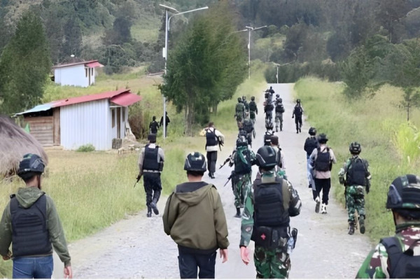 Kontak Tembak, Satu Prajurit TNI Gugur Di Intan Jaya