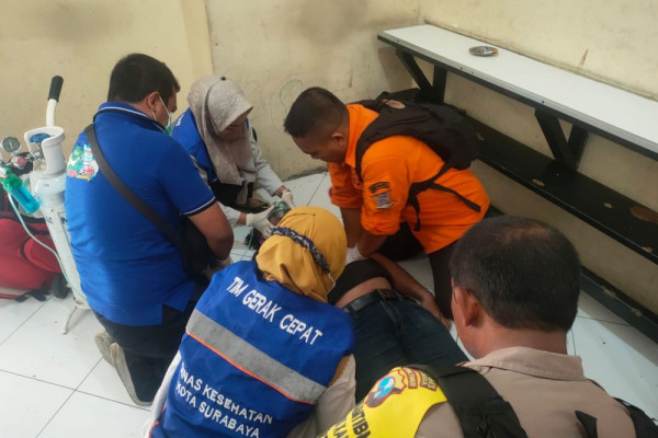 Sedang Makan, Pegawai Toko Handphone Tewas di Food Court Mal