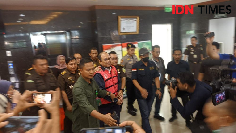 Hakim Tolak Eksepsi Haris Yasin Limpo Terdakwa Korupsi PDAM Makassar