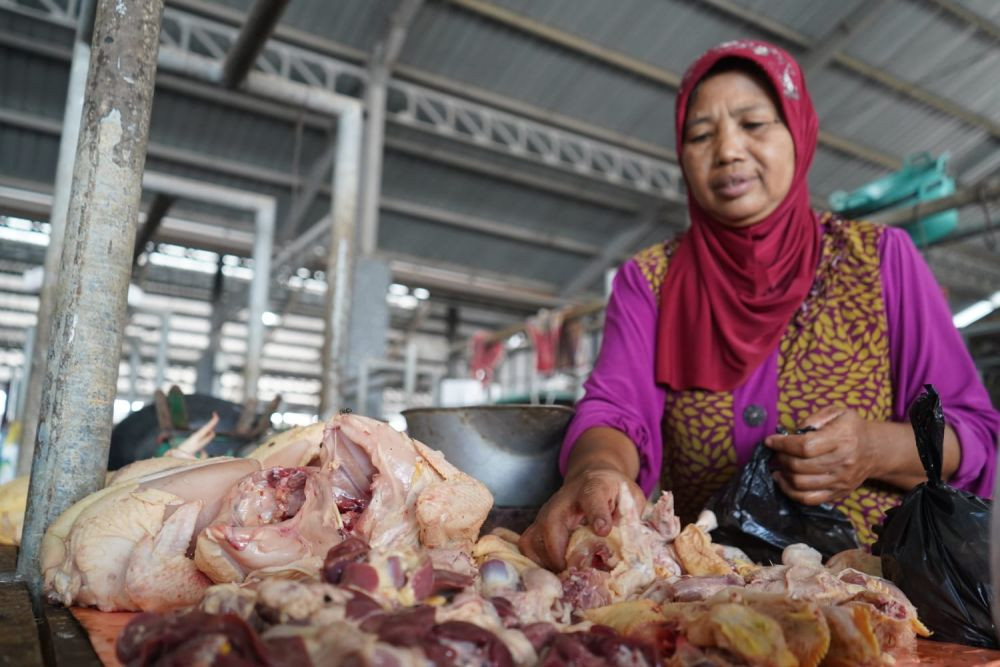 Harga Telur Ayam Masih Mahal, Pemprov Banten Gelar Operasi Pasar