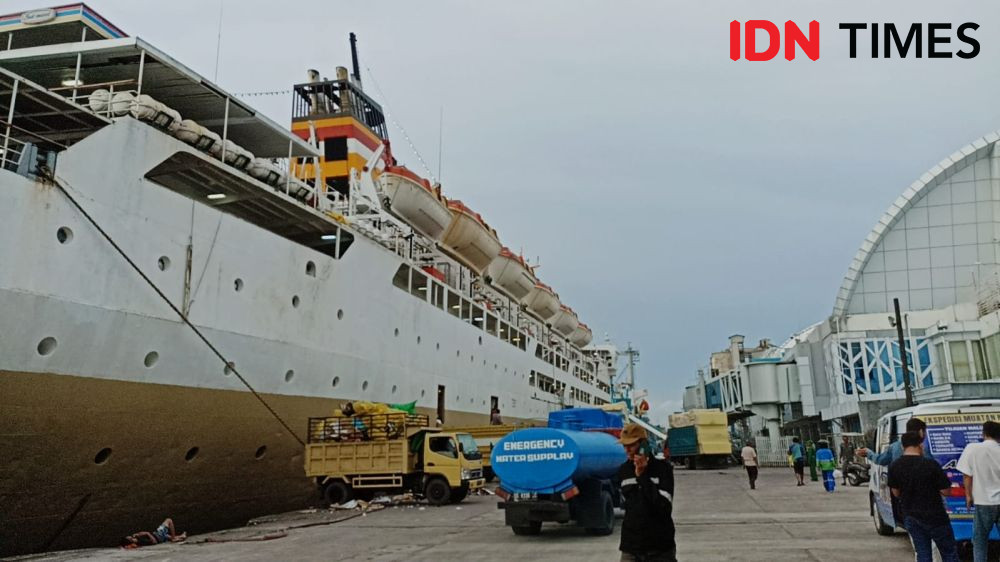 H-10 Lebaran, Mahasiswa Dominasi Pemudik di Pelabuhan Makassar