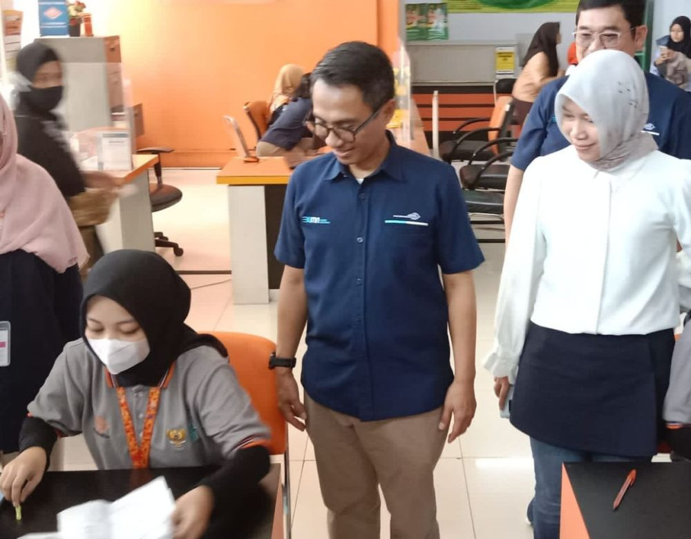 Pos Indonesia Distribusikan Bantuan Pangan untuk 1,4 Juta Keluarga