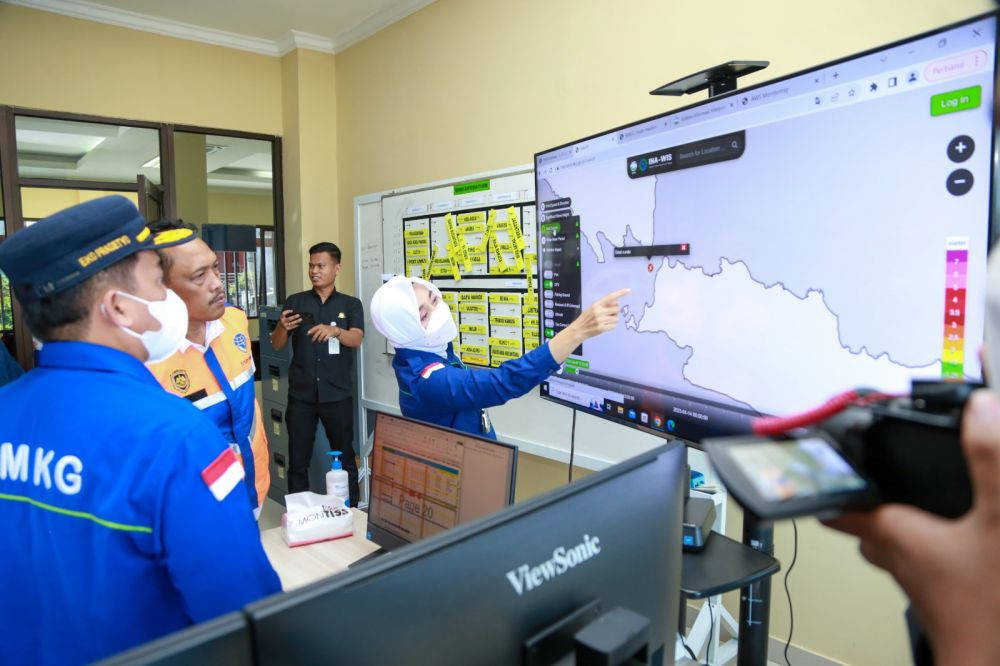 BMKG Imbau Pemudik Jalur Laut Waspadai Gelombang Tinggi