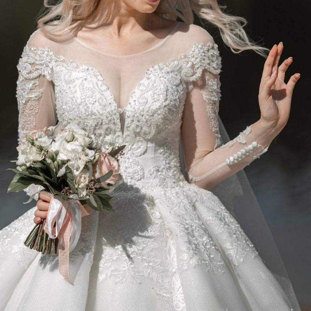 [QUIZ] Kami Tahu Wedding Hair Terbaikmu Berdasarkan Dress Favoritmu