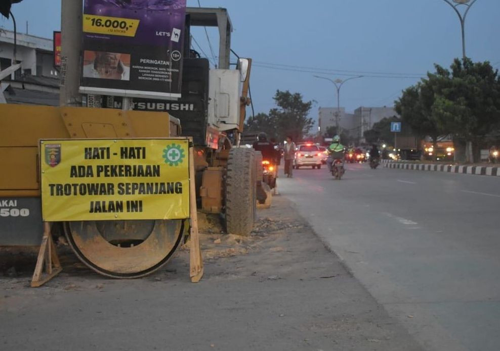 KPPU Endus Praktik Persekongkolan Tender Proyek Jalan Rusak di Lampung