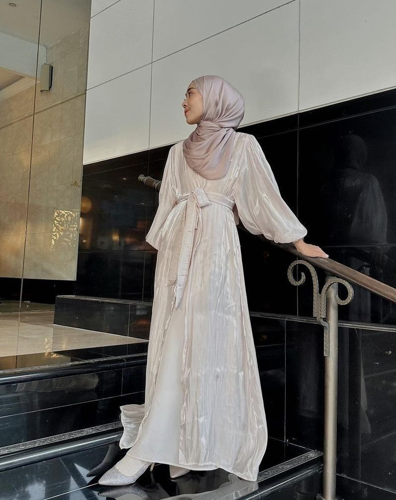15 Ide Outfit Halal Bihalal Modis yang Bisa Jadi Inspirasi