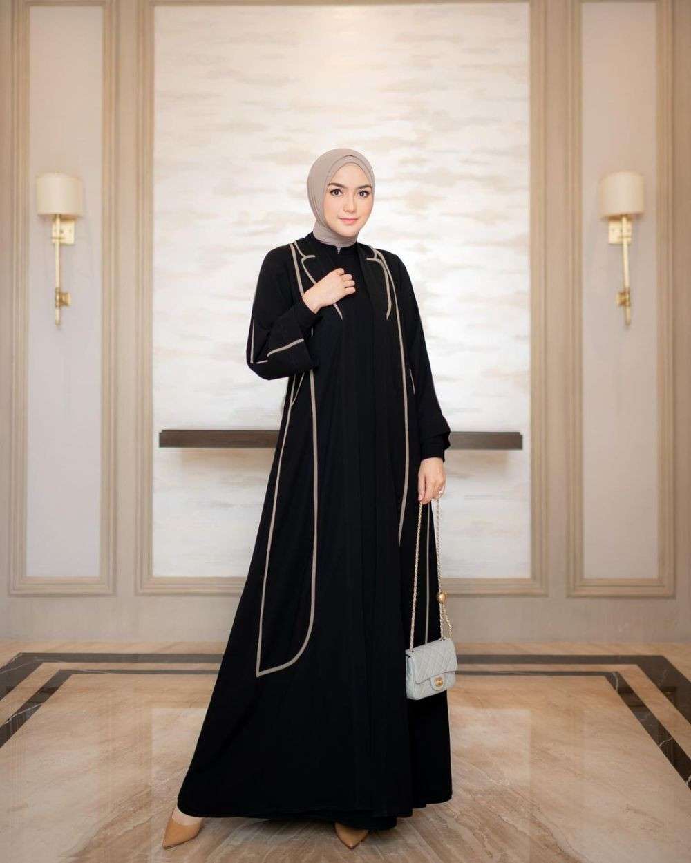 9 Ide Baju Lebaran Dengan Dress Untuk Hijabers, Anggun!