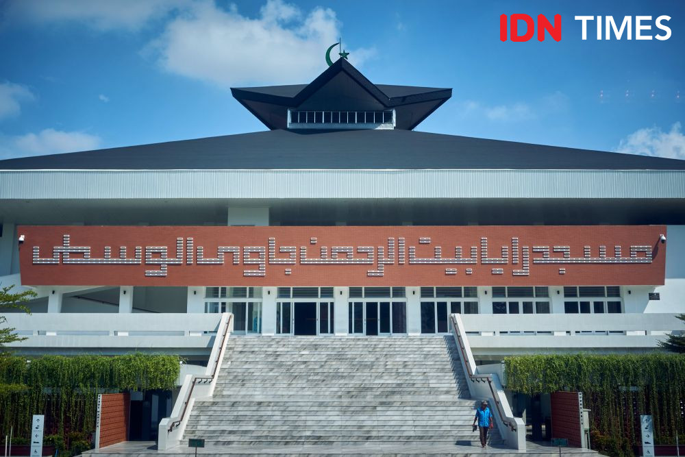 10 Potret Ngabuburit di Masjid Baiturahman Semarang, Instagramable!