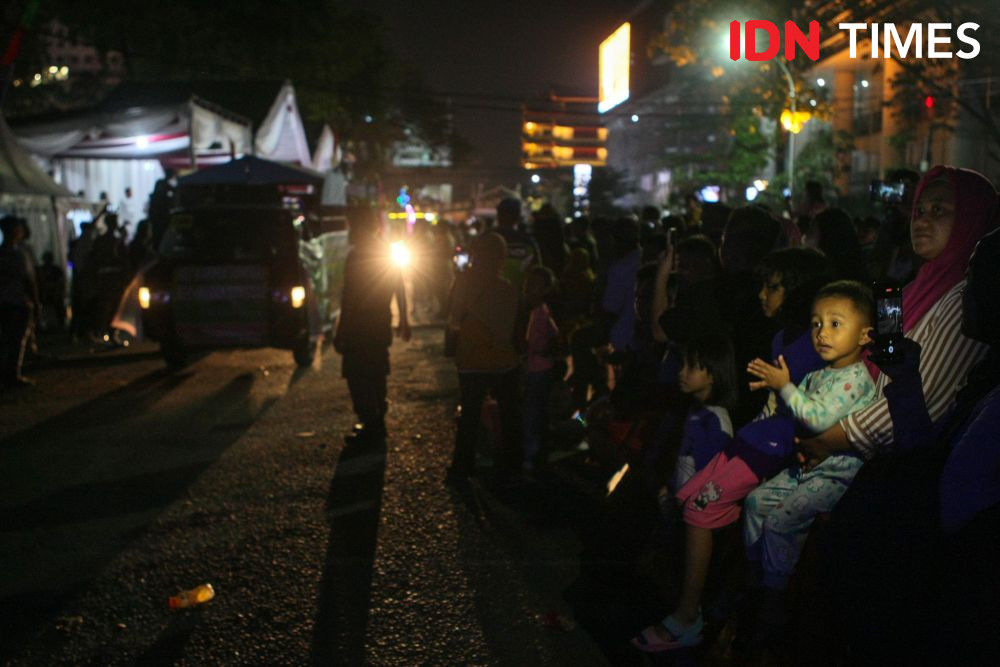 Potret Pawai Takbir Medan, Masyarakat Tumpah Ruah ke Jalan