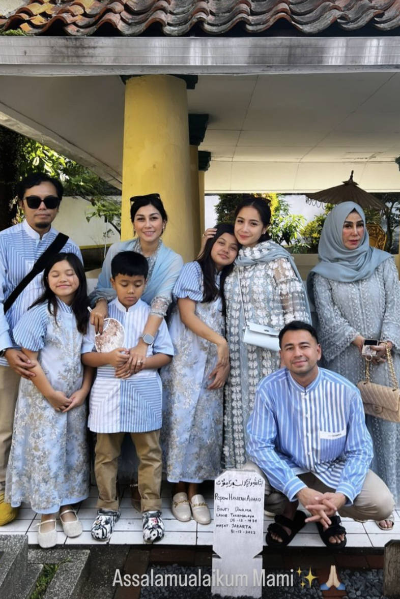 10 Momen Raffi Dan Nagita Lebaran Ke Bandung, Kompak!