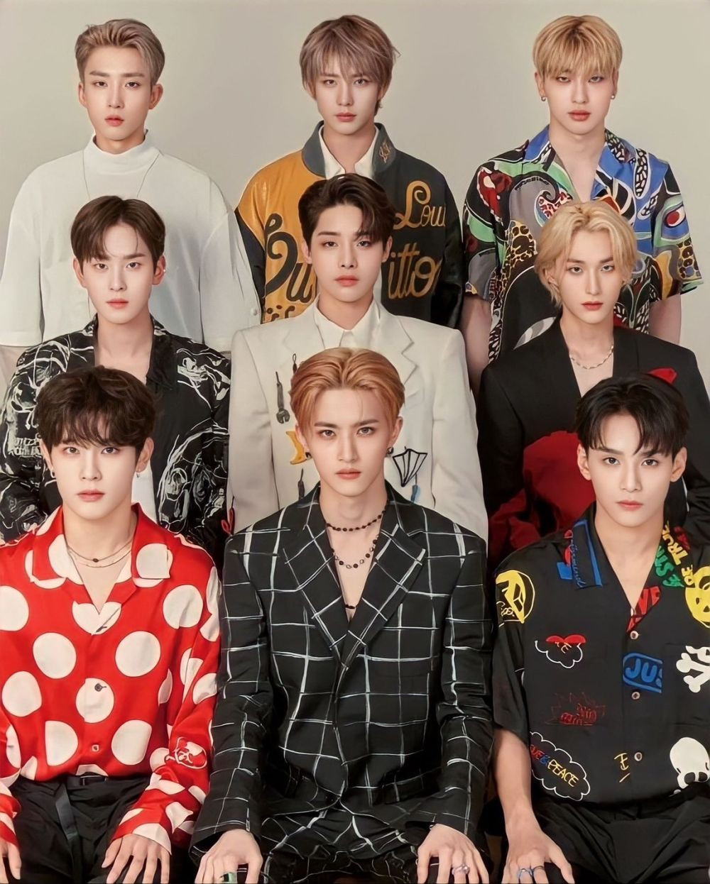 9 Potret Memikat Zayyan saat Pemotretan Bareng Member XODIAC