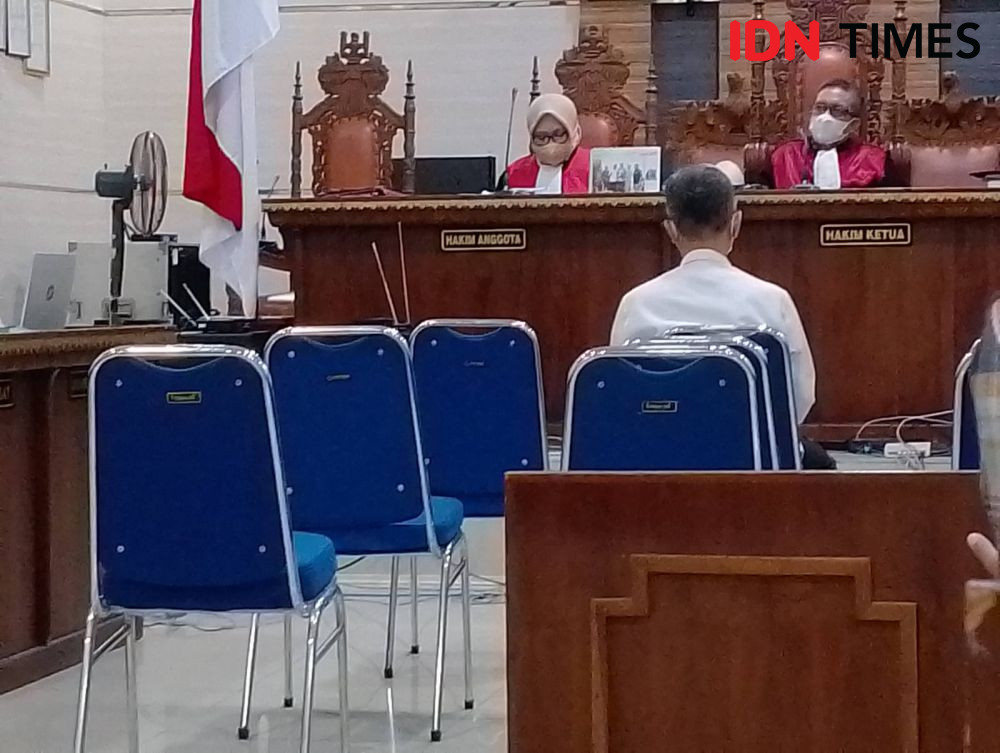 Eks Rektor Unila Karomani Diminta Bayar Uang Pengganti Rp10 Miliar 