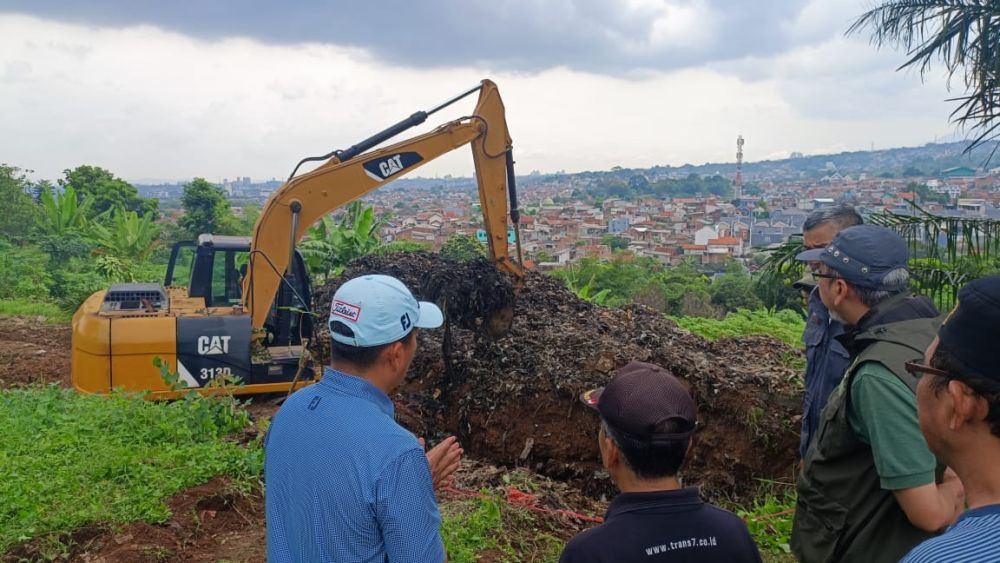 Warga Bandung Tolak Pembangunan TPS Terpadu di Cicabe