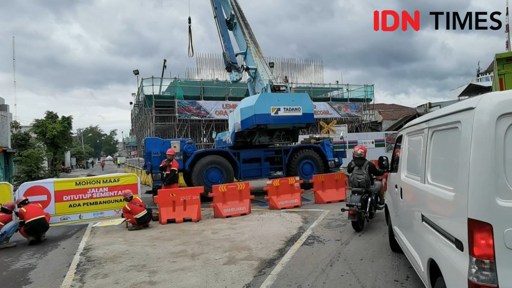 Maaf Lur! Akses Jalan Solo-Purwodadi di Simpang Joglo Tutup 3 Bulan