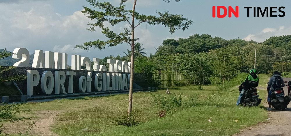 Akses Jalan Pintu Masuk NTB di Pelabuhan Gili Mas Lombok Rusak Parah 