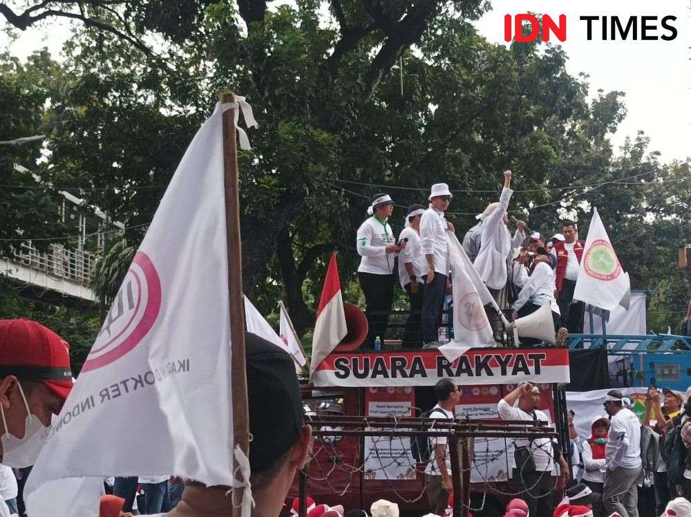 Puluhan Ribu Nakes Demo Di DPR, Kritisi RUU Kesehatan