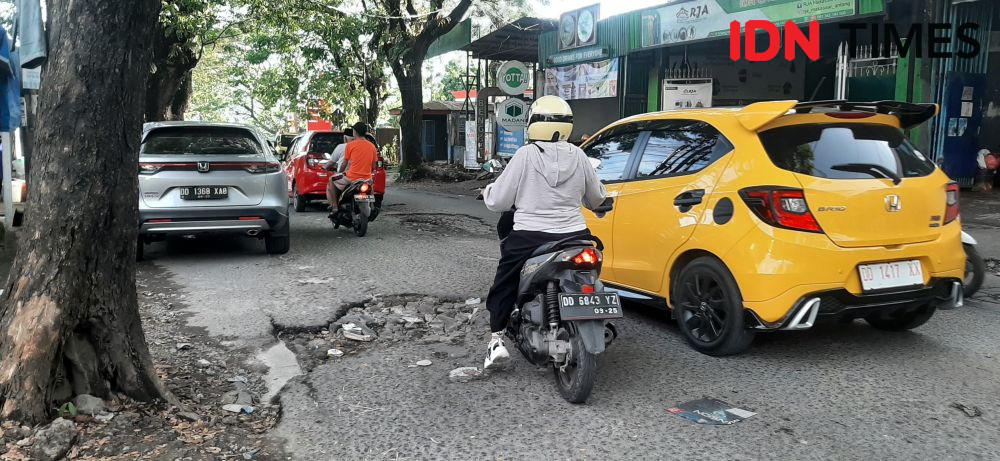 Jalan Rusak di Antang Makassar Kerap Celakai Pengendara