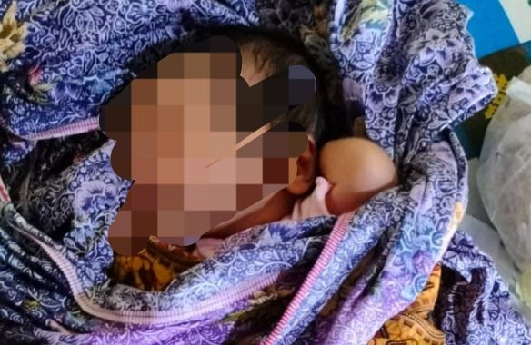 Bayi Laki-laki Dibuang Orangtuanya di Warung Soto Lamongan
