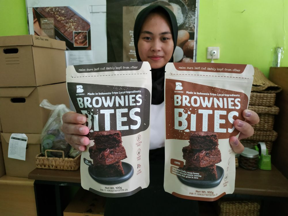 Camilan Brownies Kering Khas Bandung Diminati Pasar Luar Negeri