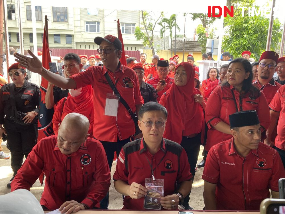Pertama ke KPU Medan, PDI Perjuangan Medan Daftarkan 50 Bacaleg