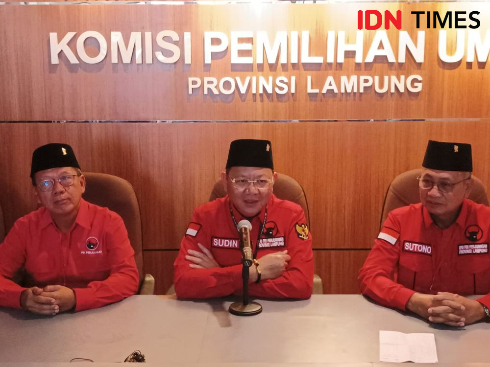 Cara Unik PDIP Lampung Daftar Caleg 2024, Pawai Budaya hingga Silat 