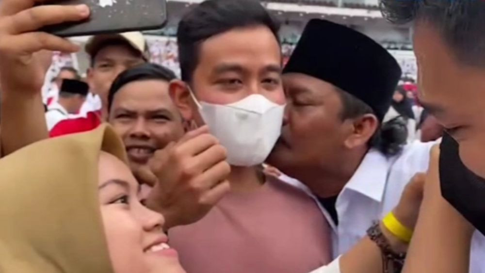 Pernah Dicium Relawan, Gibran Mengaku Masih Trauma Hadiri Musra Jokowi