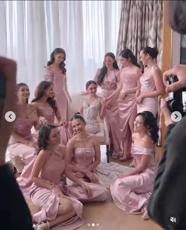 Potret Bridesmaid Di Resepsi Jessica Mila