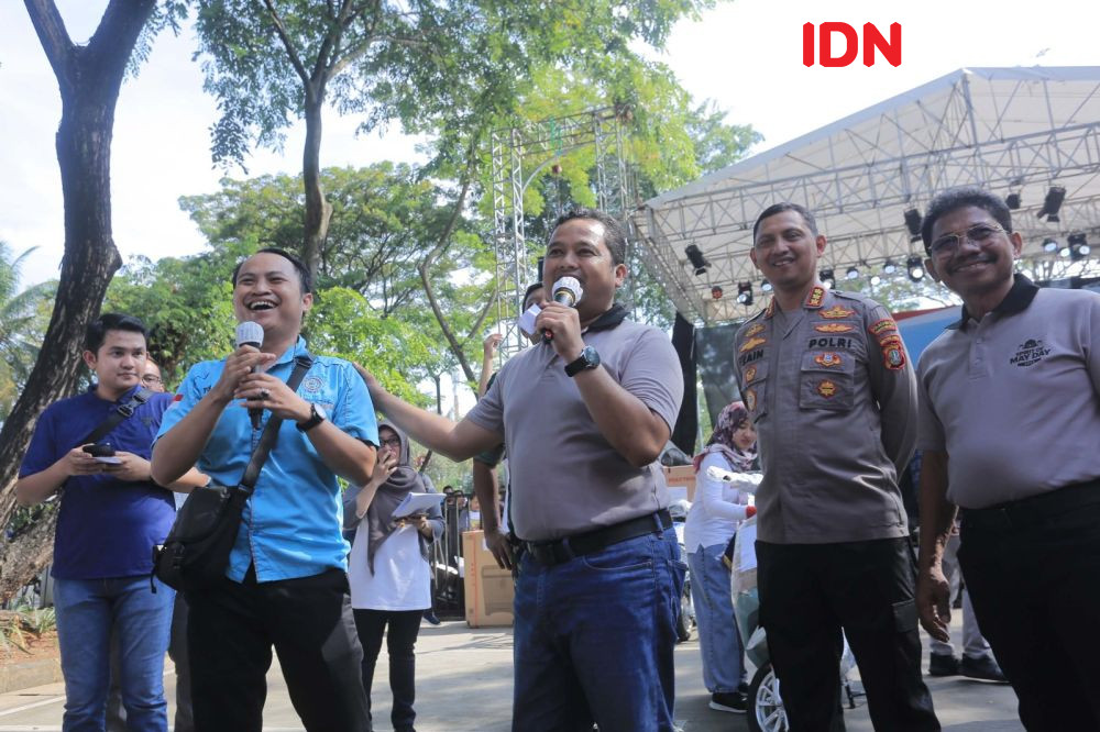 Wali Kota Tangerang Bagi-bagi Umrah Gratis Buat Buruh