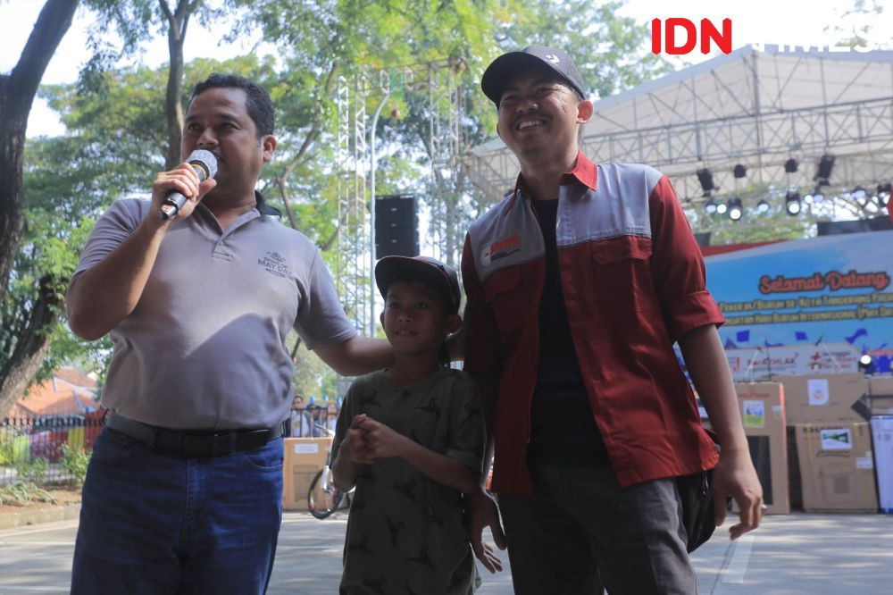Wali Kota Tangerang Bagi-bagi Umrah Gratis Buat Buruh