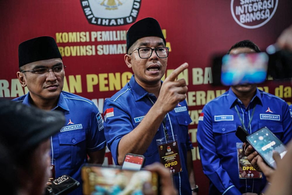 Baliho Anies Diturunkan, Demokrat Sumut Ungkit Bela NasDem Kasus BTS