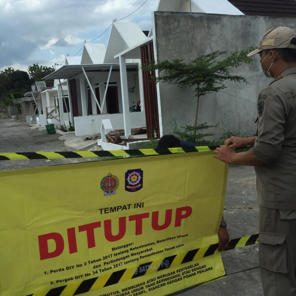 Lagi, Satpol PP DIY Segel Hunian di Tanah Kas Desa Sleman 