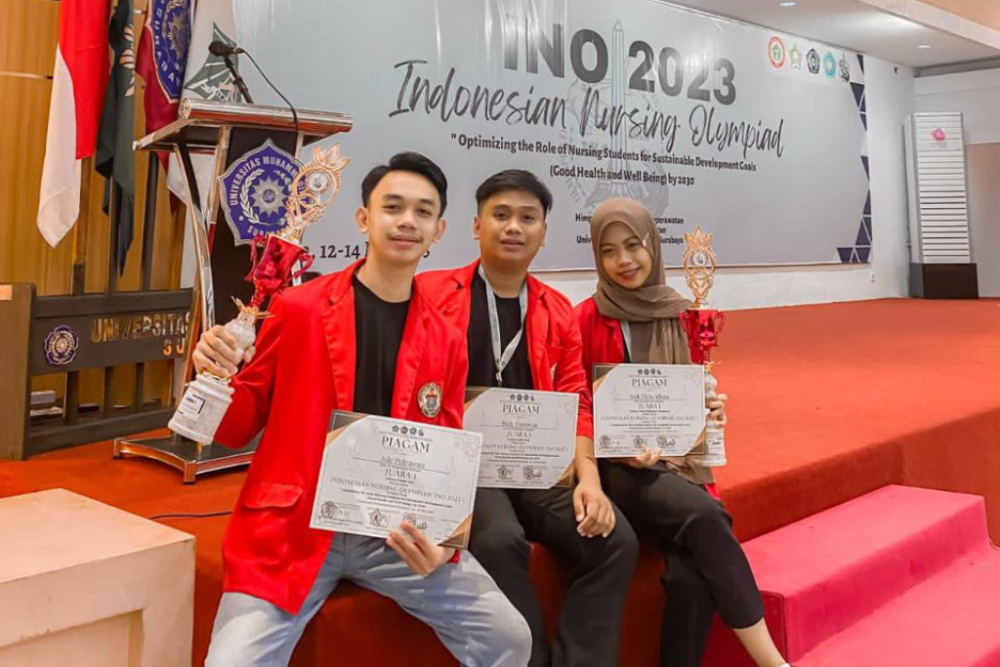 Delegasi Unhas Raih Dua Gelar Juara di Indonesia Nursing Olympiad 2023