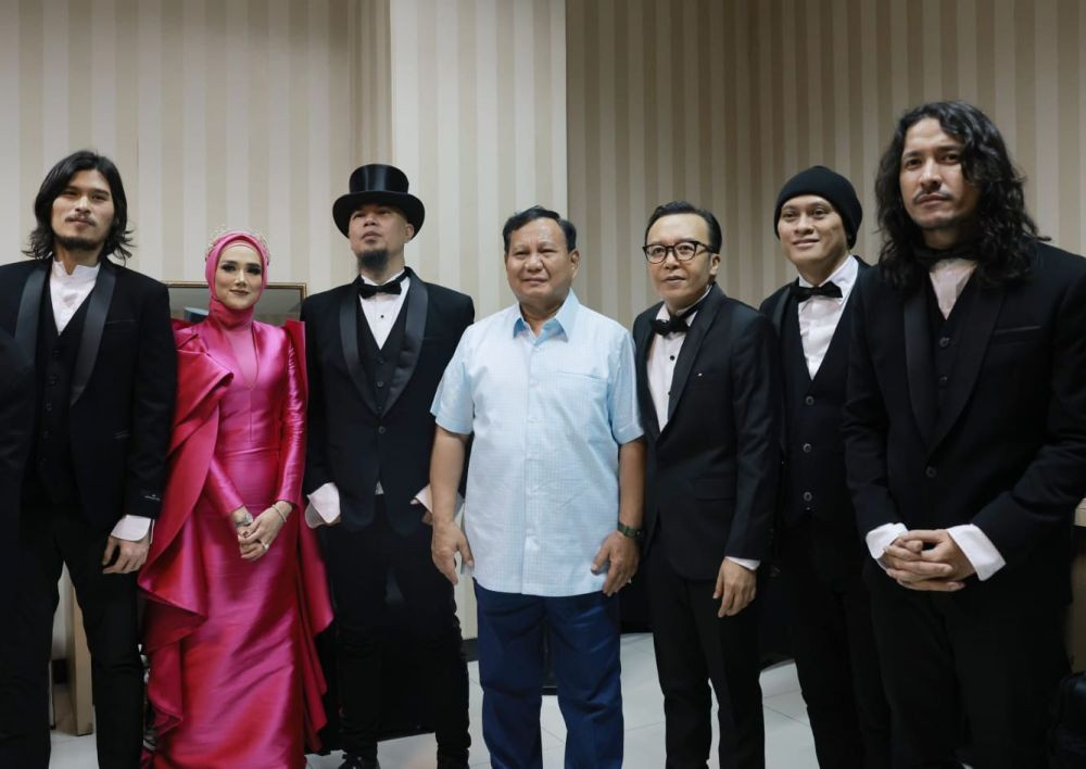 Ari Lasso Doakan Prabowo Jadi Presiden di Konser Dewa 19  