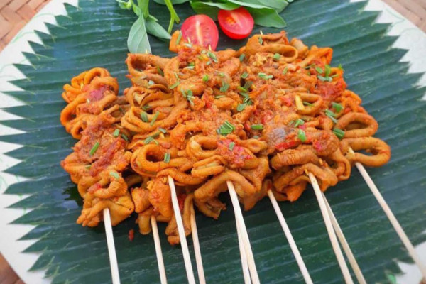 Resep Membuat Usus Bumbu Rujak, Rasanya Seenak Buatan Warteg
