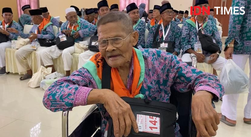 Kakek Abbas, Calon Haji 96 Tahun asal Madina Menabung dari Bertani