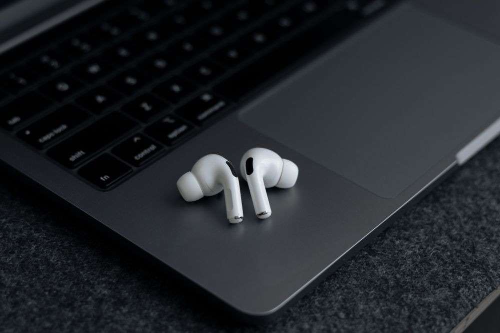 7 Cara Menjaga Baterai AirPods Agar Tak Cepat Habis, Awet!