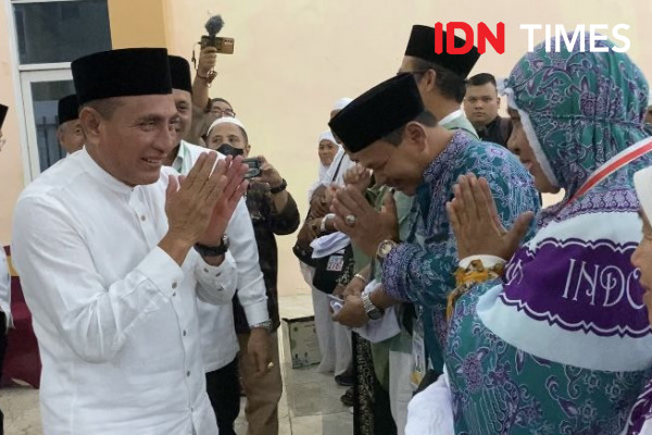 Cerita Gubernur Edy Diomelin Istri saat Perjalanan Ibadah Haji