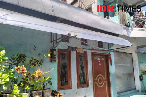 Densus 88 Geladah Rumah Terduga Teroris di Sido Rukun Surabaya