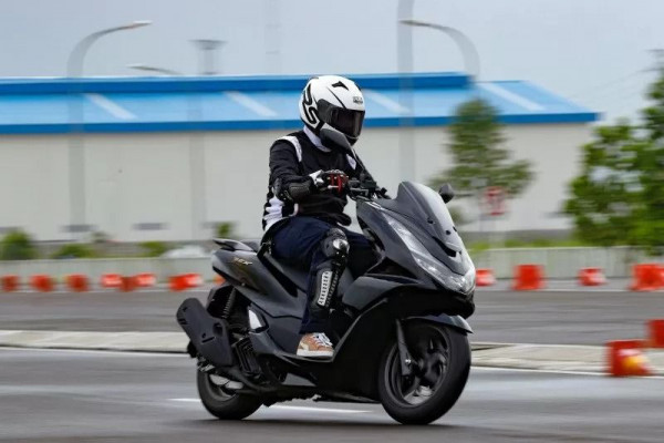 6 Cara Perawatan Sepeda Motor Baru Biar Tetap Kinclong dan Prima