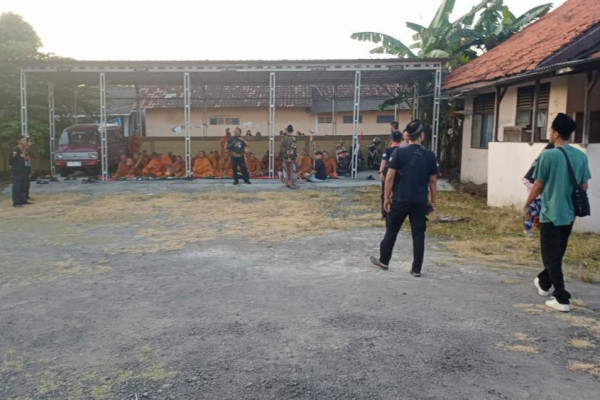 Jumlah Biksu Thudong Bertambah Jadi 35 Orang, Siang Ini Mampir Semarang