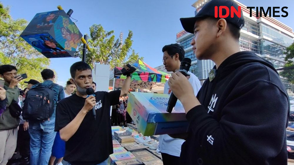 Event Bagi-bagi Sepatu di CFD Solo Crowded, Gibran: Gak Tertib