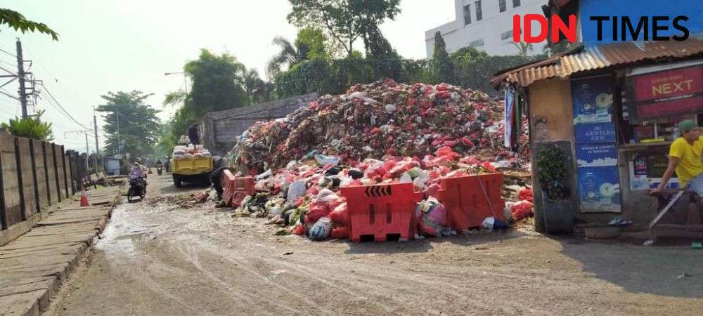 Penanganan Kebakaran Sampah Di TPA Sarimukti Sudah 90 Persen