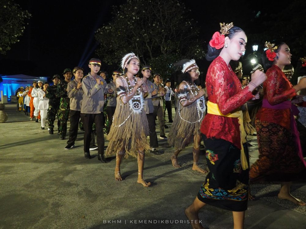 Rayakan Hardiknas Ratusan Pelajar Jogja Ikut Karnaval Merdeka Belajar 