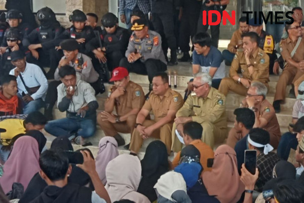 Wakil Bupati Bima Ogah Teken Komitmen Perbaikan Jalan Rusak di Donggo