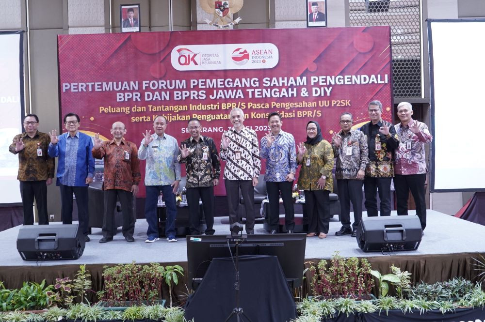 OJK Pengin BPR di Jateng Transformasi jadi Bank Umum