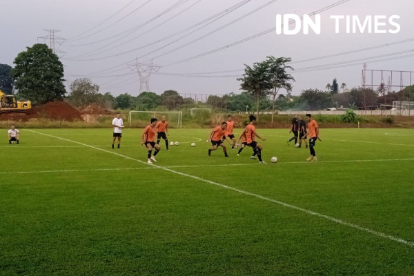 Thomas Doll Masih Tutup Rapat Calon Pemain Baru Persija