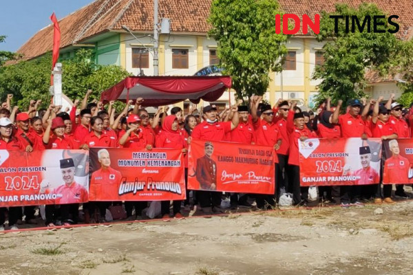 Upacara Hari Lahir Pancasila Pdip Solo Bentangkan Spanduk G